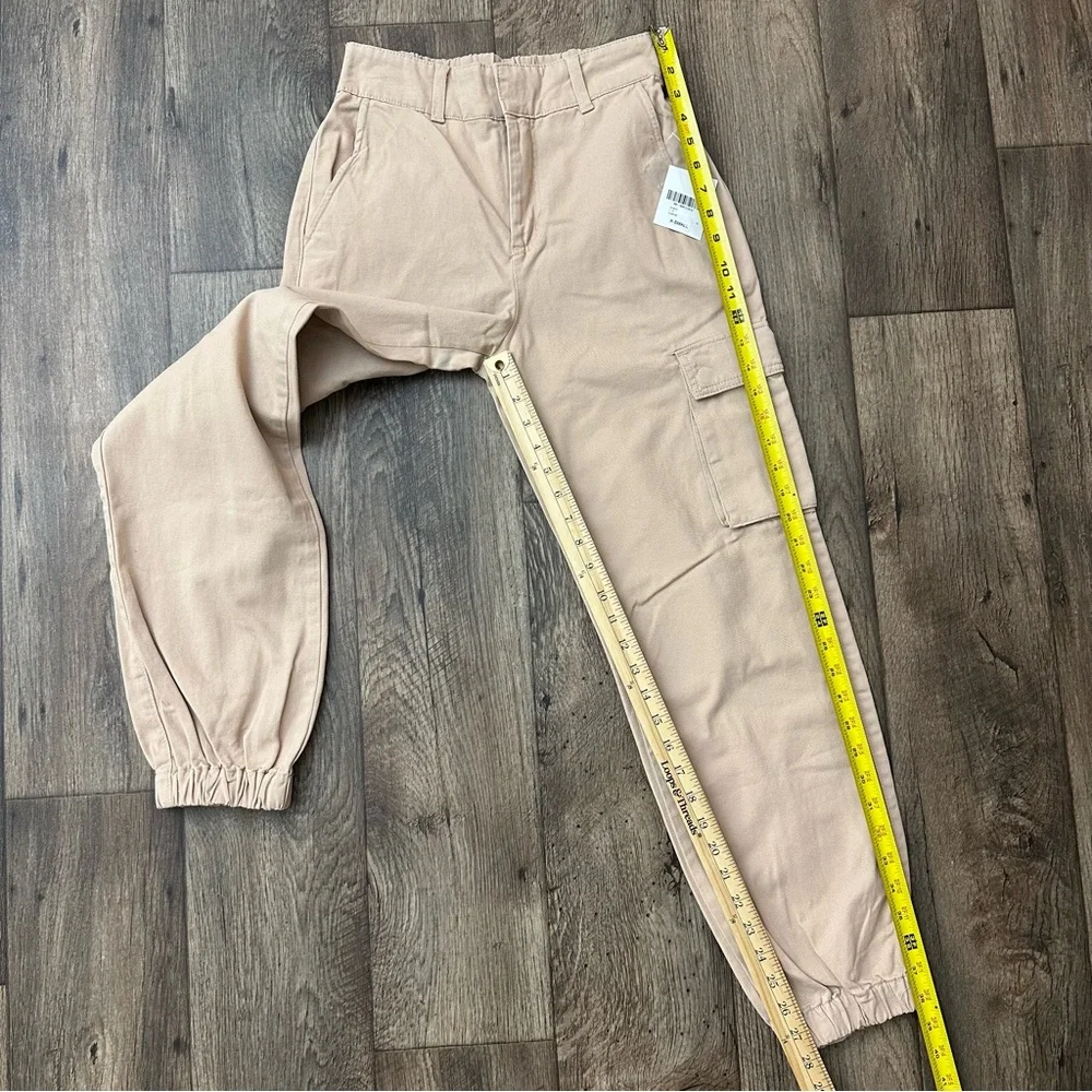Forever 21 Cotton Cargo Pants Women’s Size XS Light Almond Pink - Picture 8 of 8